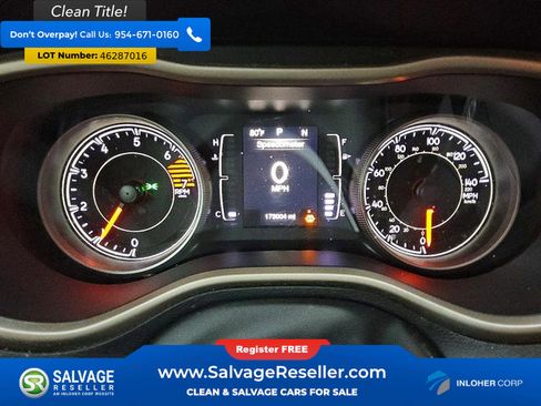 Used 2016 Jeep Cherokee Latitude w/ Comfort/Convenience Group image 12