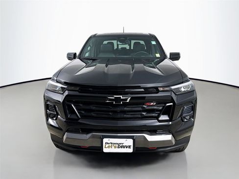 Used 2026 Chevrolet Colorado Z71 w/ Technology Package AWD/4WD image 4