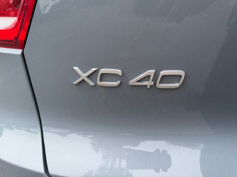 Used 2023 Volvo XC40 B5 Ultimate w/ Climate Package AWD/4WD image 23