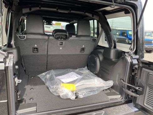 New 2026 Jeep Wrangler Sahara image 5