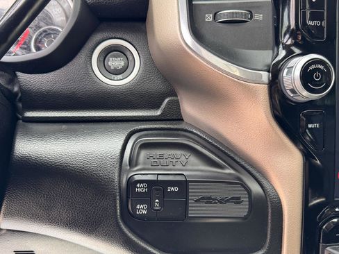 Used 2019 RAM 3500 Laramie AWD/4WD image 29
