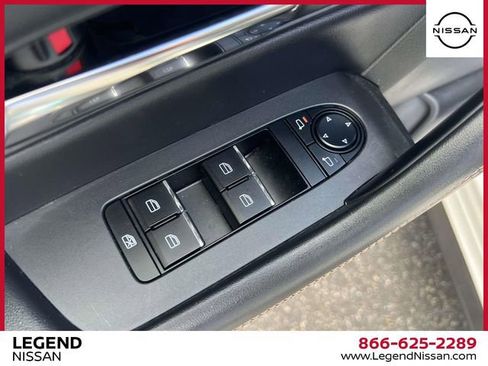 Used 2024 MAZDA CX-90 3.3 Turbo w/ Preferred Plus AWD/4WD image 17