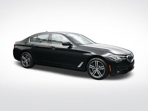 New 2022 BMW 530i xDrive w/ Premium Package image 8