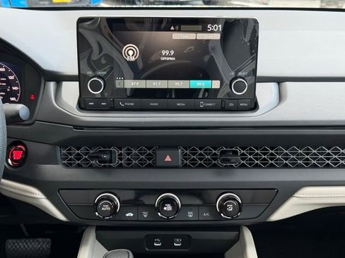 New 2025 Honda Accord LX image 24