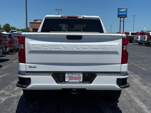 Used 2025 Chevrolet Silverado 1500 Custom AWD/4WD image 4