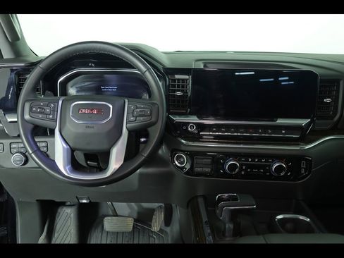 Used 2024 GMC Sierra 1500 Elevation w/ Elevation Premium Package image 6