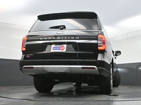 Used 2023 Ford Expedition Limited AWD/4WD image 33