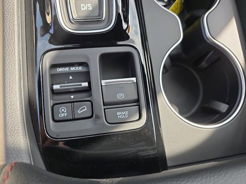 New 2025 Honda Pilot Black Edition image 32