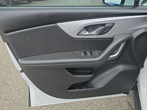 Used 2021 Chevrolet Blazer LT image 23