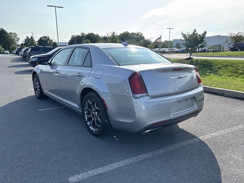 Used 2016 Chrysler 300 S AWD/4WD image 20