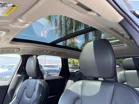 Certified 2023 Volvo XC60 B5 Ultimate w/ Climate Package FWD image 35