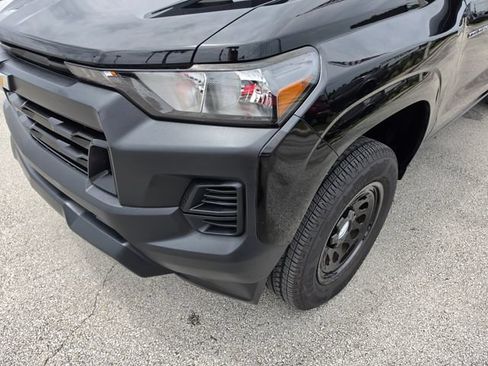 Used 2025 Chevrolet Colorado W/T RWD image 14