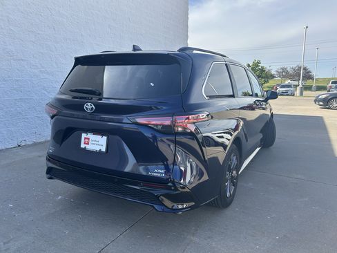 Certified 2024 Toyota Sienna XSE w/ XSE Plus Package AWD/4WD image 6
