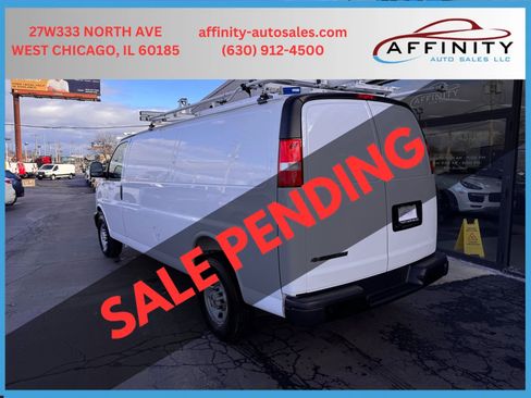 Used 2025 Chevrolet Express 2500 Extended w/ Communications Package image 3