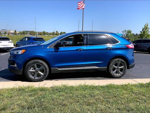 Used 2022 Ford Edge SEL w/ Sport Appearance Package AWD/4WD image 12