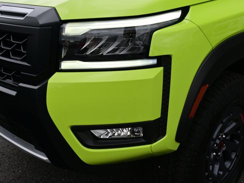 New 2026 Nissan Frontier PRO-4X w/ Pro-4x Convenience Package image 13