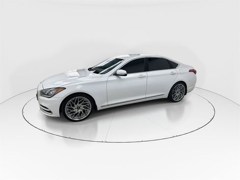 Used 2019 Genesis G80 3.8 image 4