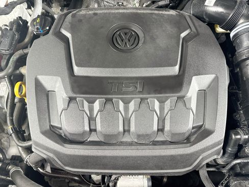 Used 2022 Volkswagen Tiguan SE FWD image 28