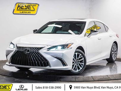 Used 2025 Lexus ES 350 w/ Accessory Package (Z2)