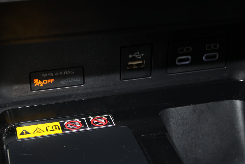 Used 2025 Toyota Camry LE FWD image 36