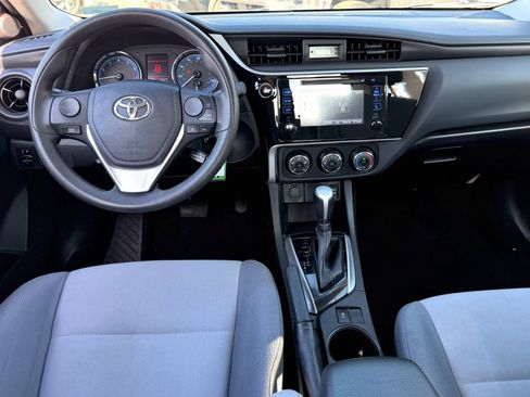 Used 2017 Toyota Corolla L image 28