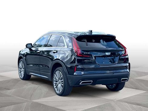 Used 2024 Cadillac XT4 Premium Luxury w/ Technology Package FWD image 6