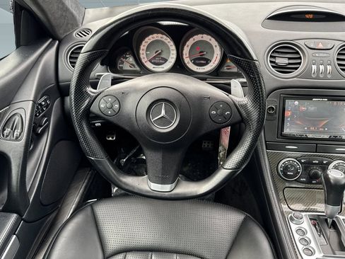 Used 2011 Mercedes-Benz SL 63 AMG image 4
