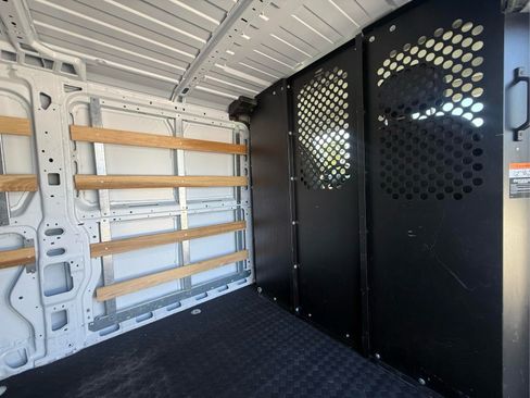Used 2025 RAM ProMaster 2500 w/ U-Haul Equipment Group FWD image 15