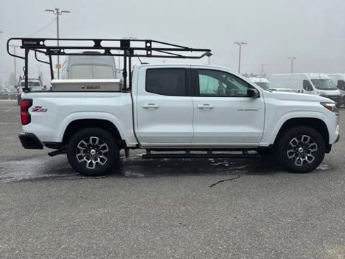Used 2024 Chevrolet Colorado Z71 w/ Advanced Trailering Package AWD/4WD image 7