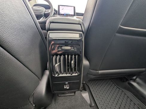 New 2026 Jeep Compass Trailhawk w/ Sun, Sound & Navigation Group image 36