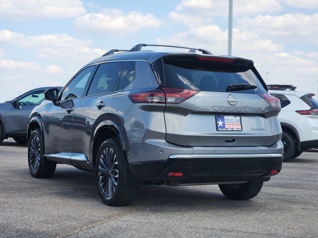 Used 2025 Nissan Rogue Platinum w/ Platinum Premium Package FWD image 3