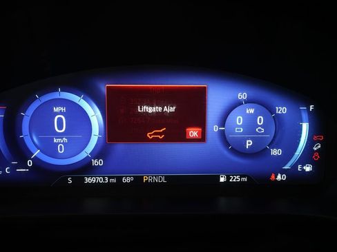 Used 2020 Ford Escape Titanium AWD/4WD image 2