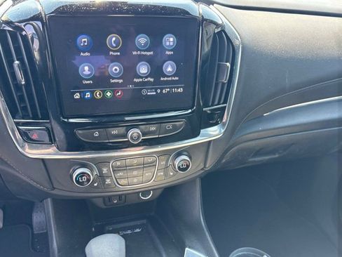 Used 2023 Chevrolet Traverse LT AWD/4WD image 6