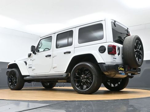 Used 2022 Jeep Wrangler Unlimited Sahara w/ Cold Weather Group image 58