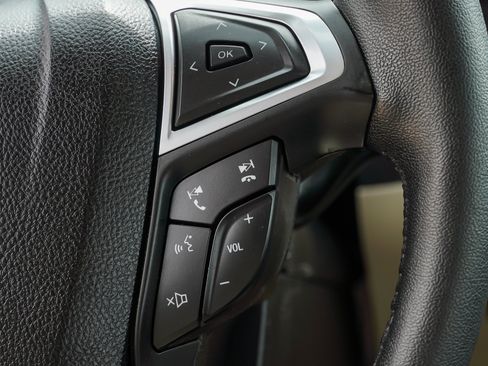 Used 2020 Ford Fusion SEL FWD image 36