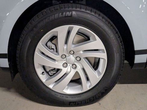 New 2026 Land Rover Range Rover Evoque S image 10