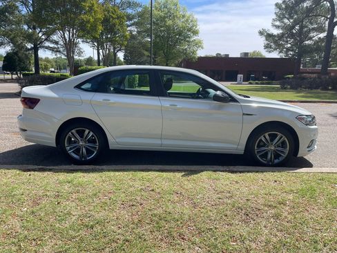 Used 2019 Volkswagen Jetta R-Line image 6