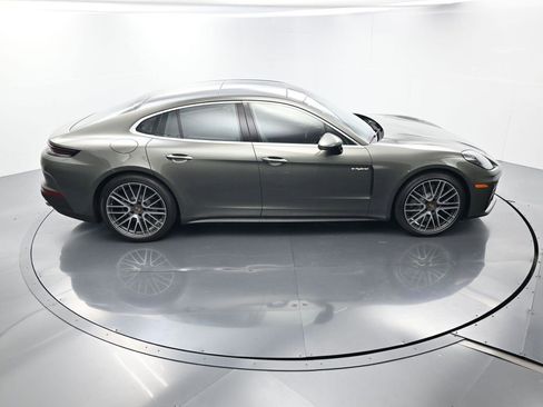Used 2025 Porsche Panamera 4S image 40