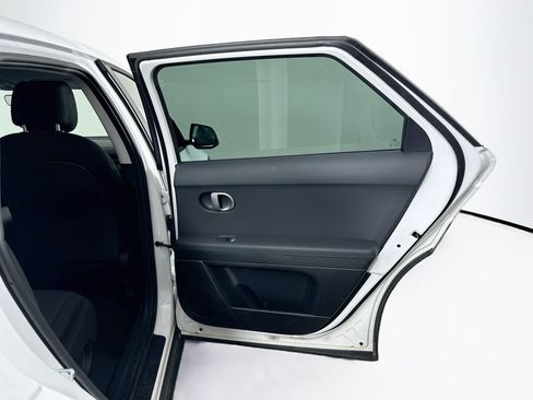 Used 2024 Hyundai Ioniq 5 SEL RWD image 30