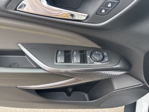 Used 2024 Chevrolet Trax ACTIV image 25