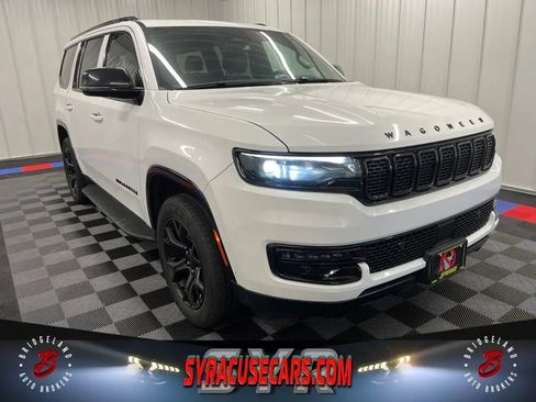 Used 2024 Jeep Wagoneer Series II AWD/4WD image 1