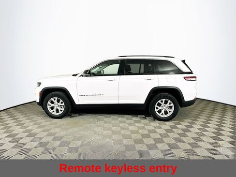 Used 2023 Jeep Grand Cherokee Limited AWD/4WD image 7