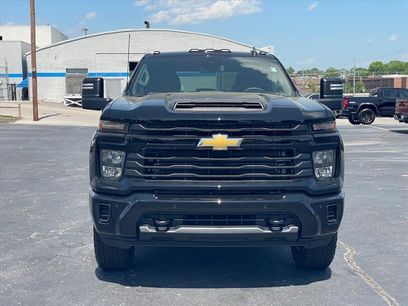 New 2026 Chevrolet Silverado 2500 Custom w/ Custom Value Package