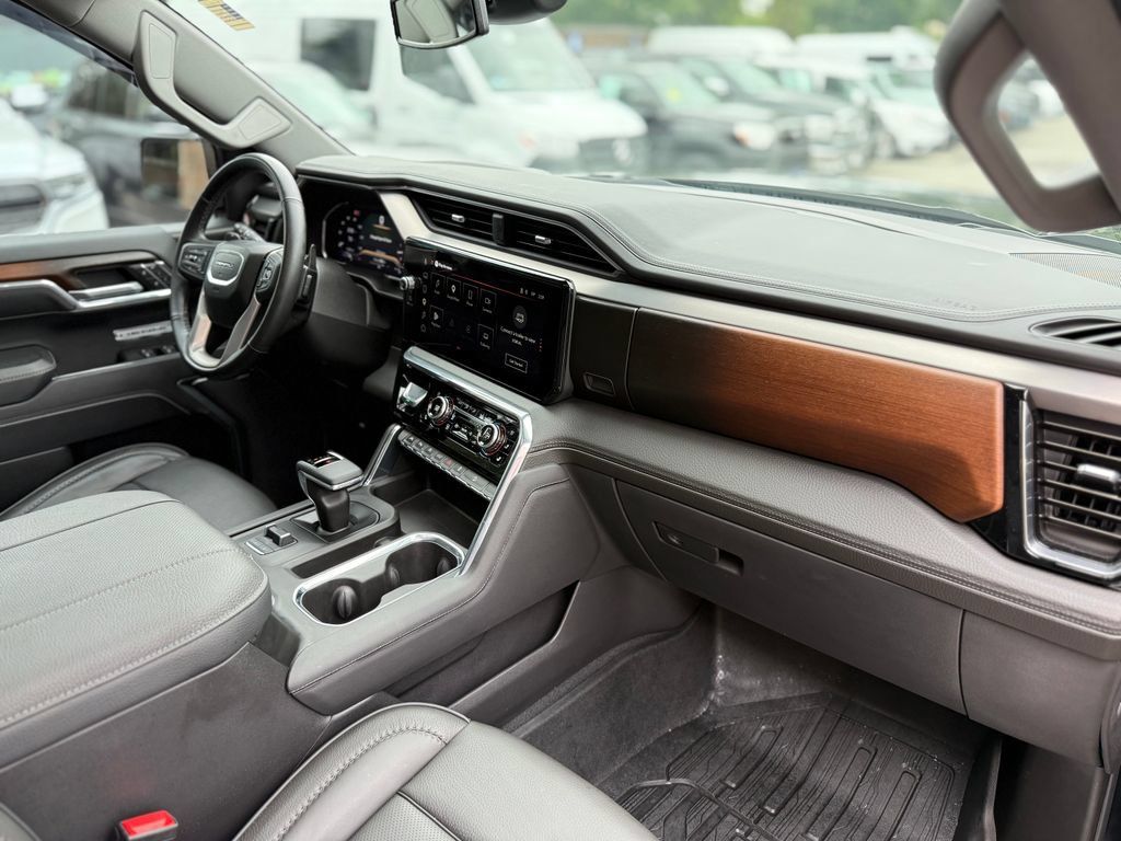 Used 2025 GMC Sierra 1500 Denali AWD/4WD image 21