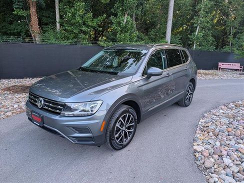 Certified 2021 Volkswagen Tiguan SE FWD image 1