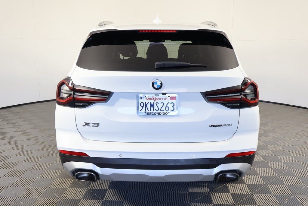 Certified 2024 BMW X3 sDrive30i w/ Convenience Package RWD image 5