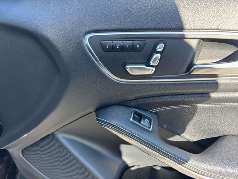 Used 2020 Mercedes-Benz GLA 250 4MATIC image 17