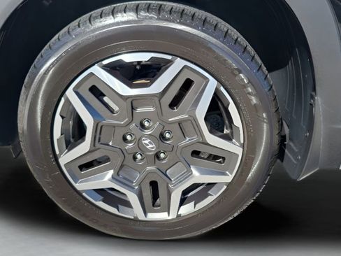 Used 2023 Hyundai Santa Fe Limited AWD/4WD image 34