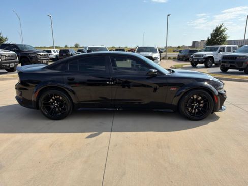 Used 2023 Dodge Charger Scat Pack RWD image 6
