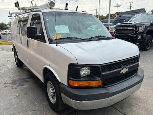 Used 2014 Chevrolet Express 2500 image 1